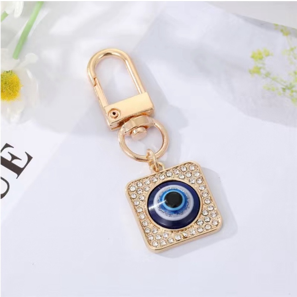 Evil Eye Keychain - Picture 7 of 7